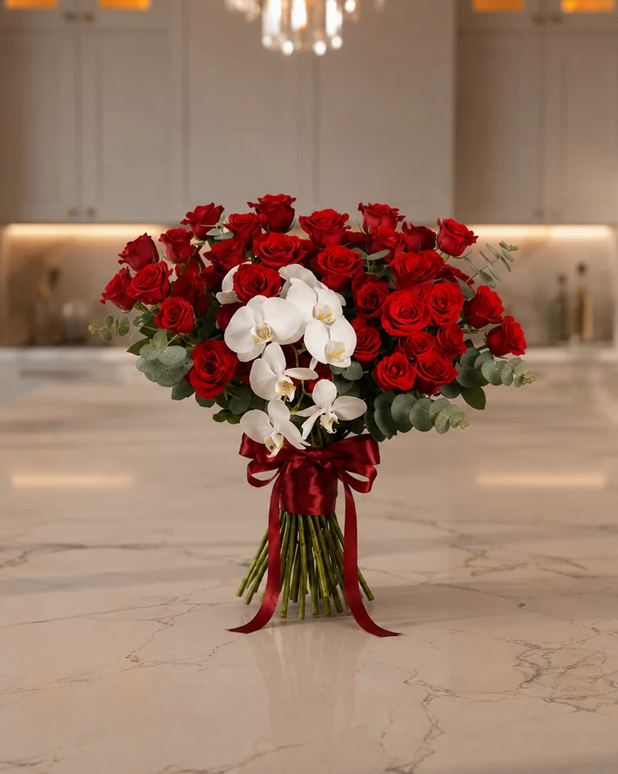 A Jamais detail — luxury flowers Dubai | Miss Florenski