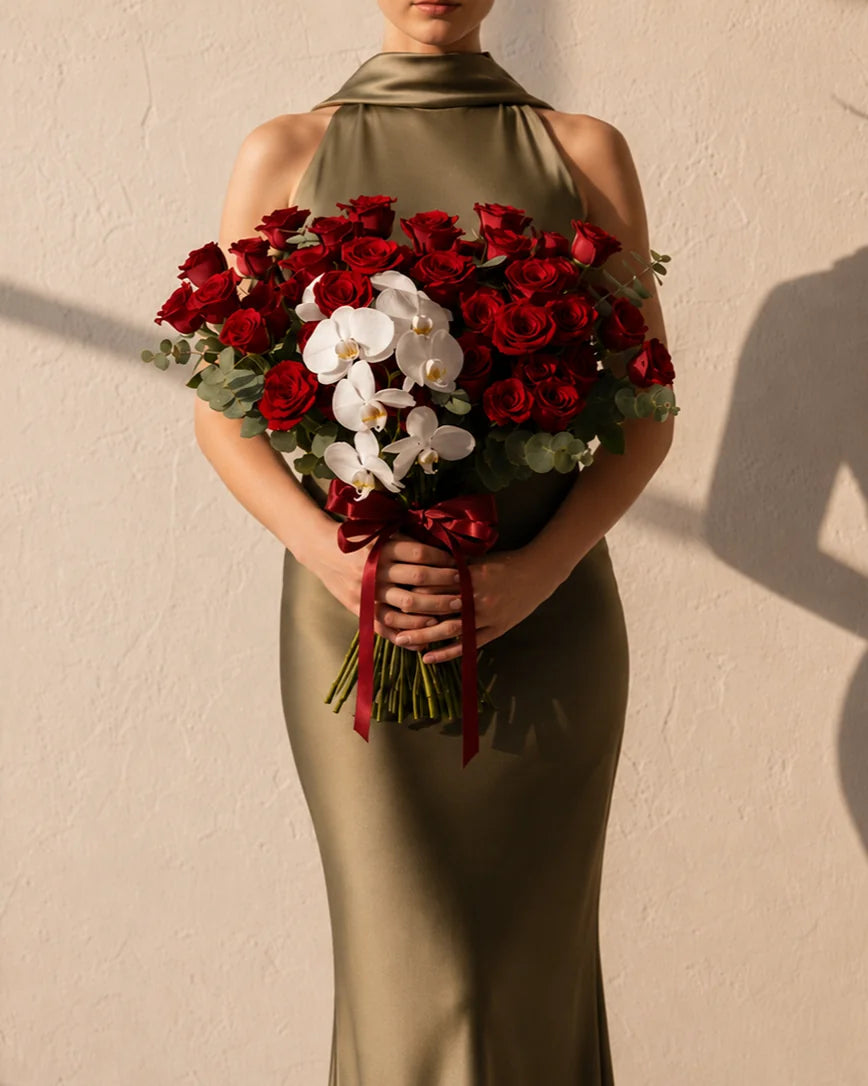 A Jamais detail — luxury flowers Dubai | Miss Florenski