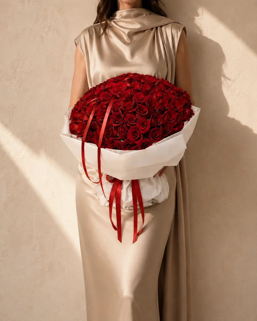 Amour Pour Toujours detail — luxury flowers Dubai | Miss Florenski