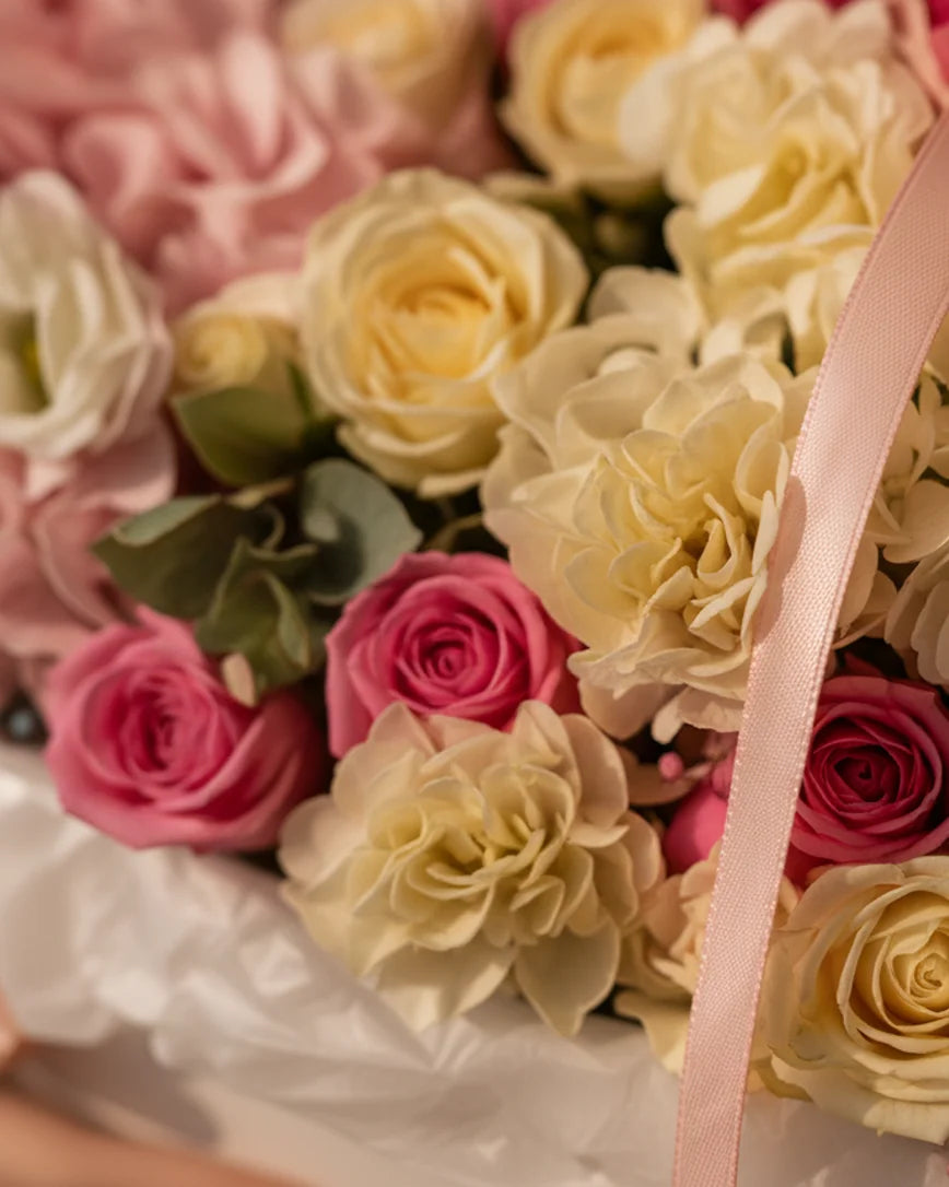 Amour Rose detail — luxury flowers Dubai | Miss Florenski