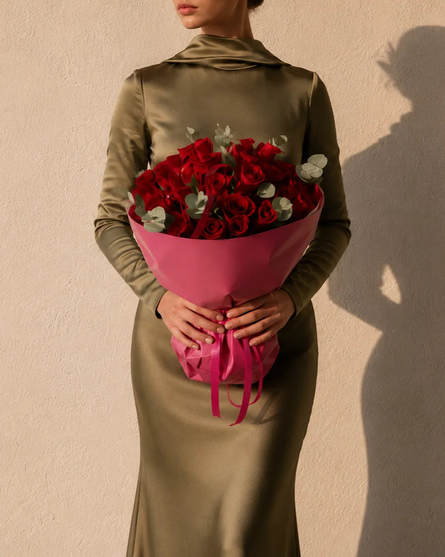 Baiser Rose — luxury floral arrangement Dubai | Miss Florenski