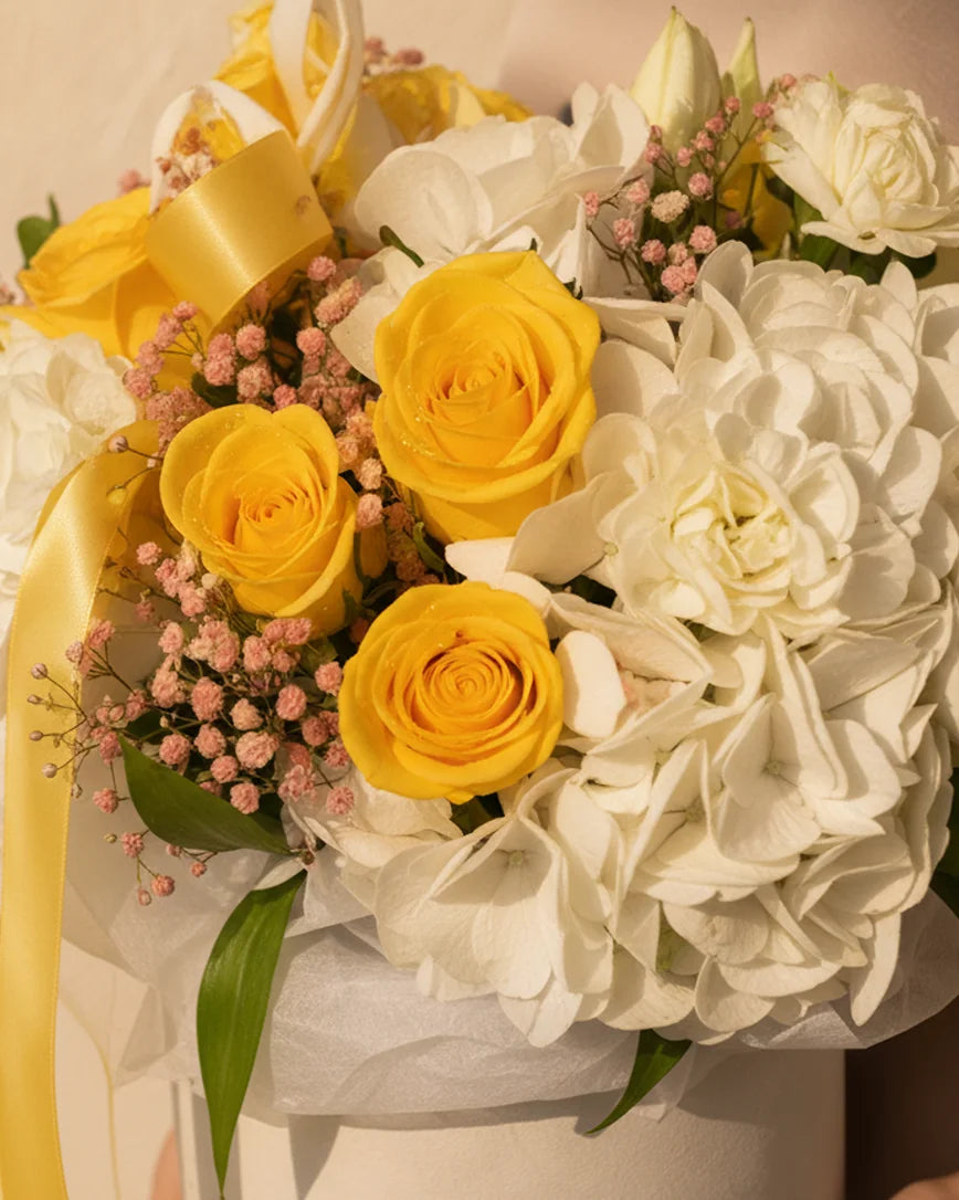 Biscuit à la Vanille detail — luxury flowers Dubai | Miss Florenski