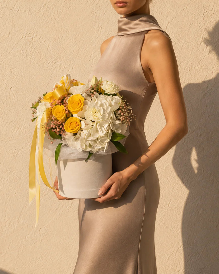Biscuit à la Vanille — luxury floral arrangement Dubai | Miss Florenski