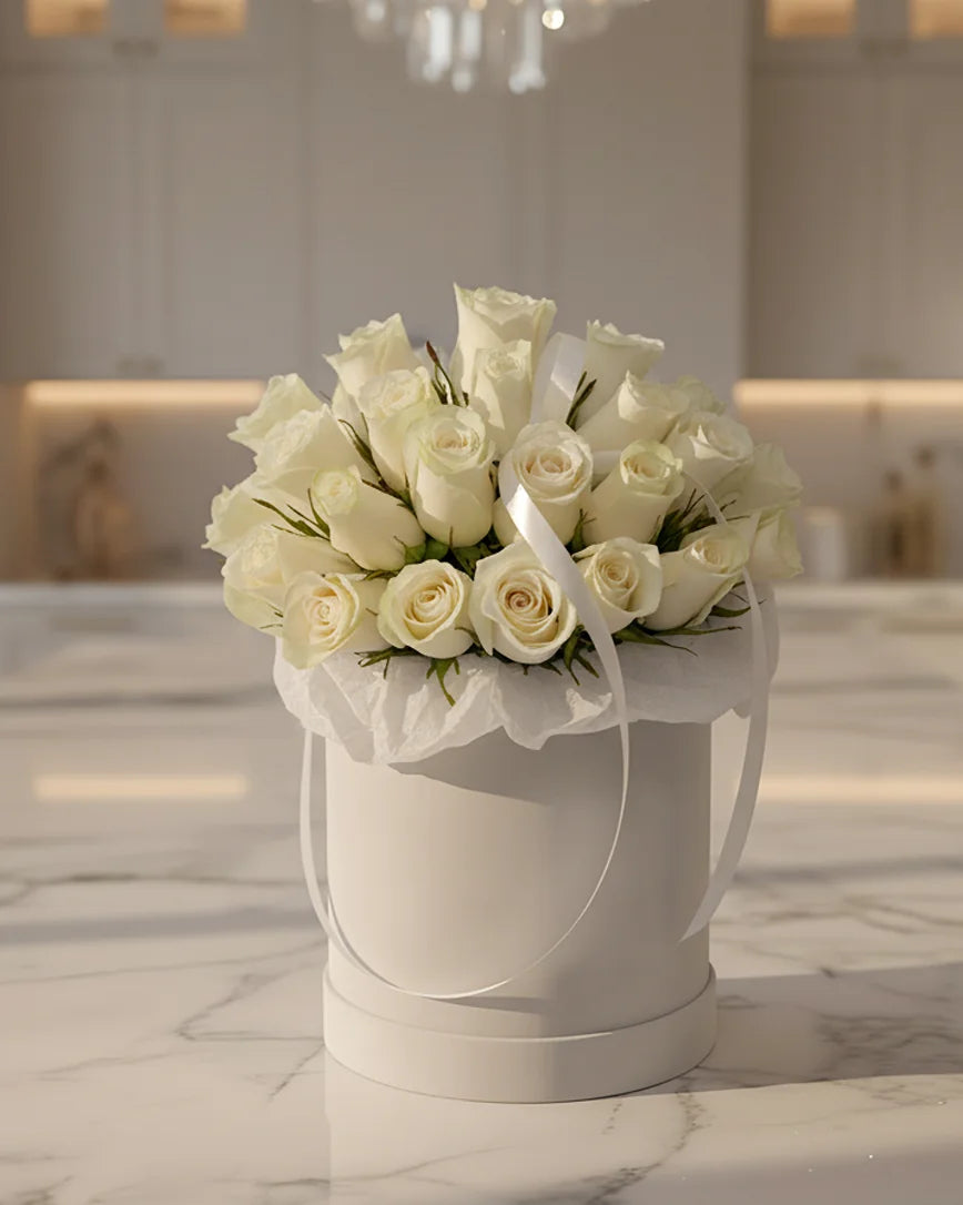 Boîte Blanche detail — luxury flowers Dubai | Miss Florenski
