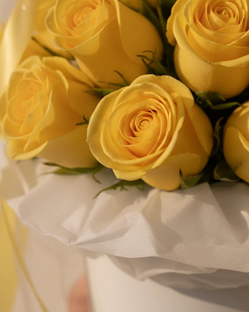 Boite Jaune detail — luxury flowers Dubai | Miss Florenski