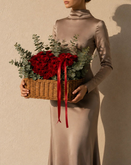 C'est L'amour — luxury floral arrangement Dubai | Miss Florenski