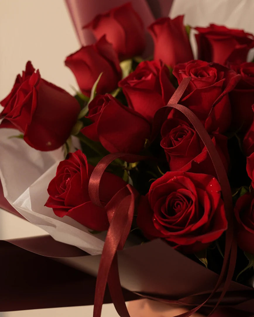 Fleur Valentine detail — luxury flowers Dubai | Miss Florenski