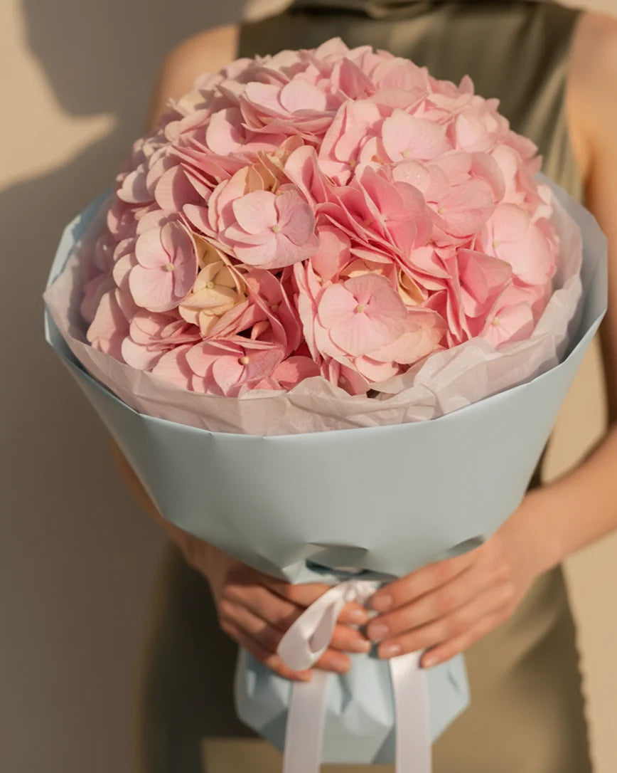 Hortensia Chloé detail — luxury flowers Dubai | Miss Florenski