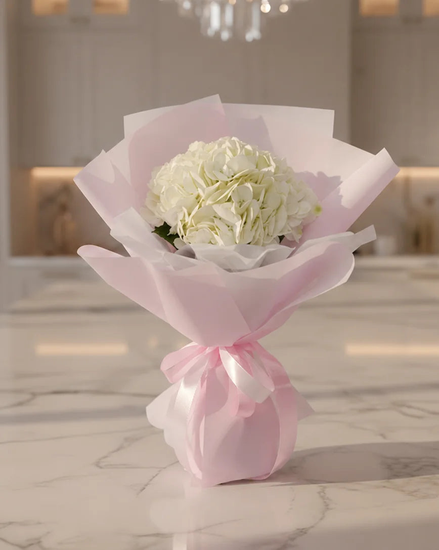 Hortensia Eleanor detail — luxury flowers Dubai | Miss Florenski