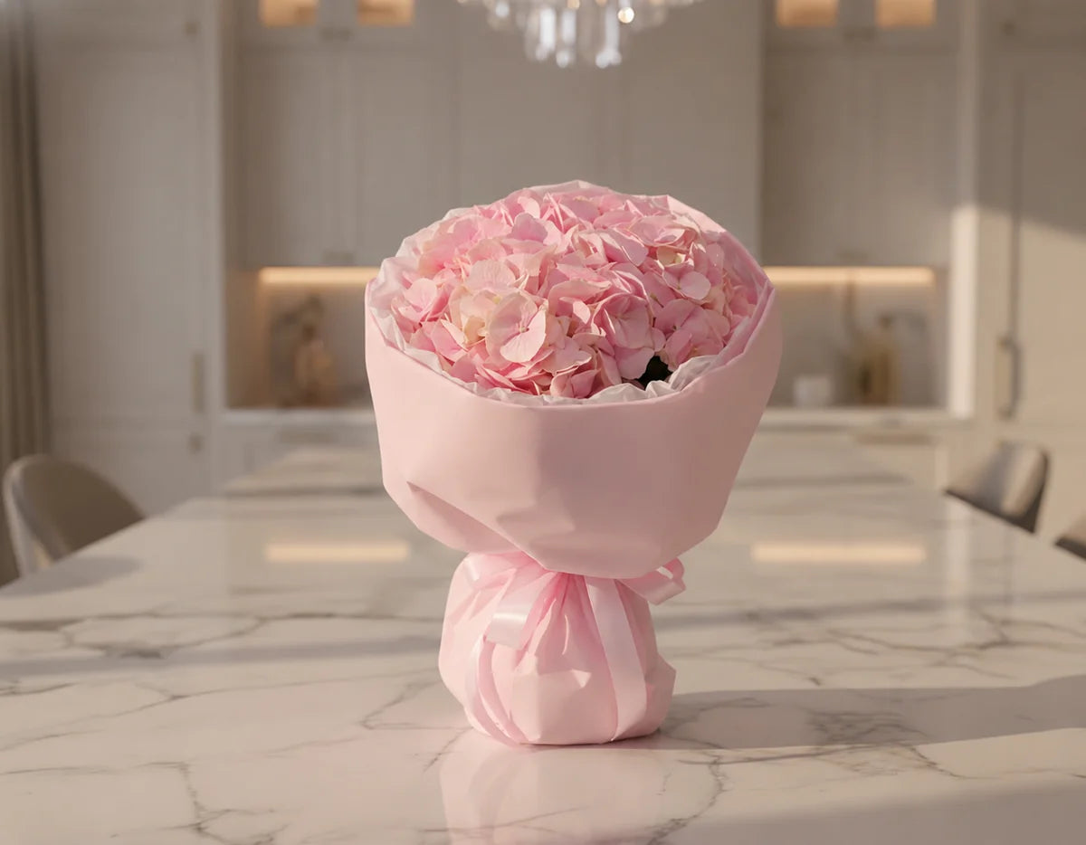 Hortensia Noele detail — luxury flowers Dubai | Miss Florenski
