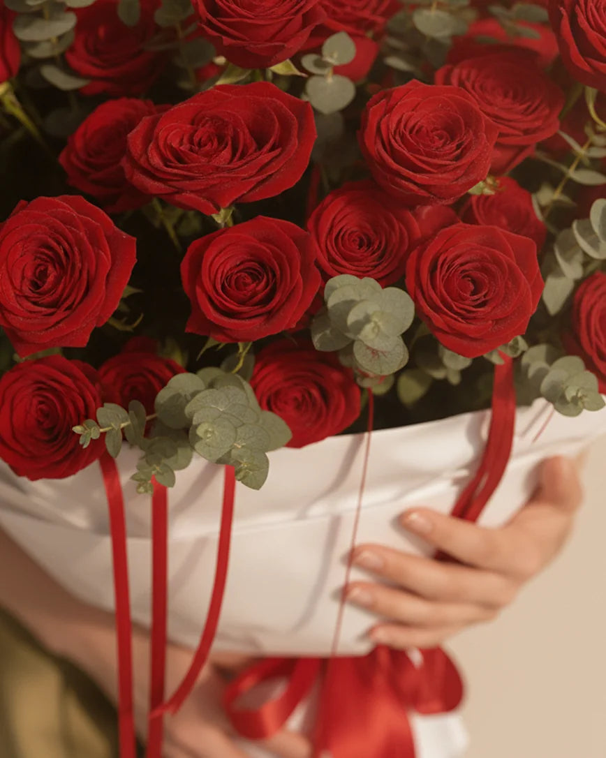 L’Inattendu detail — luxury flowers Dubai | Miss Florenski