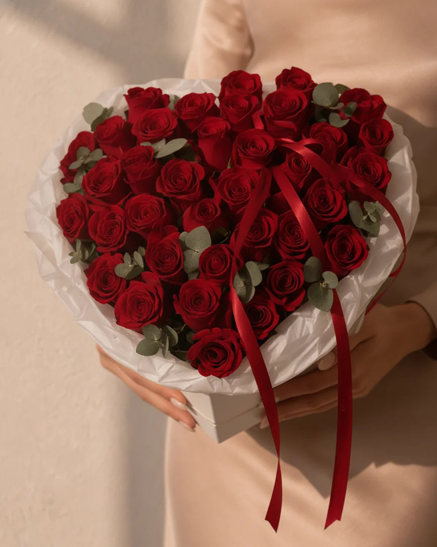 Le Coeur Qui Bat detail — luxury flowers Dubai | Miss Florenski