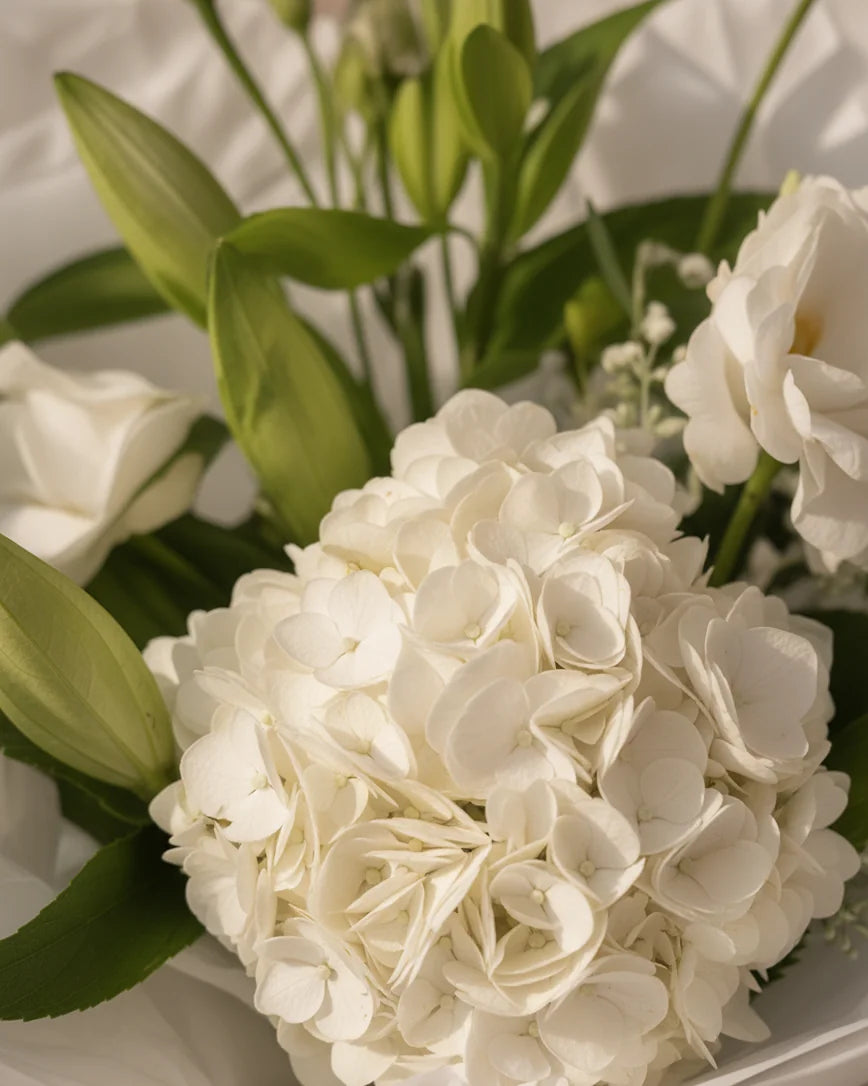 Le Rêve detail — luxury flowers Dubai | Miss Florenski