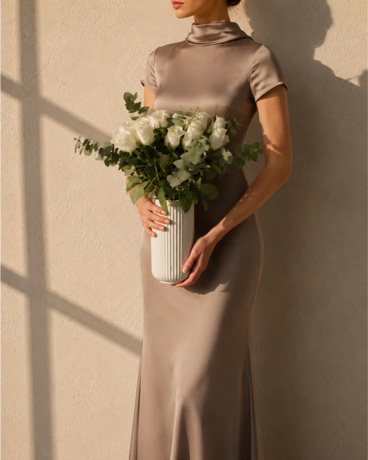 Vase de Fleurs Blanches - Miss Florenski Dubai